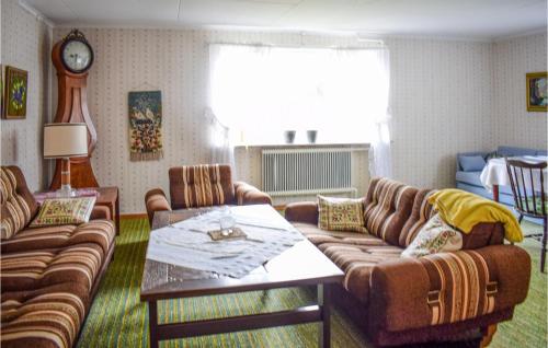 Beautiful Home In Rrvik With Wifi And 3 Bedrooms