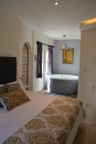 444498020 Hotel de Piedra