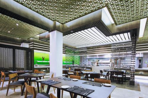 Restaurang, Ayla Bawadi Hotel in Al Ain