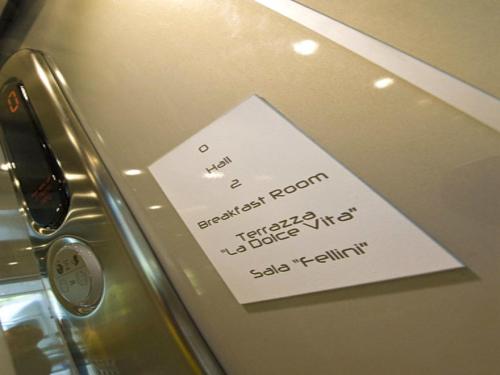 Suite Hotel Elite - image 4
