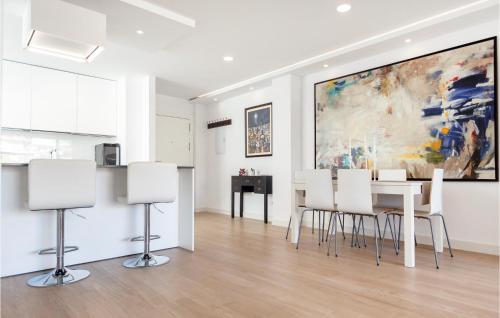 Amazing Apartment In Malaga With Wifi, Málaga (Foto 6)