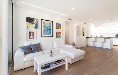 Amazing Apartment In Malaga With Wifi, Málaga (Foto 10)