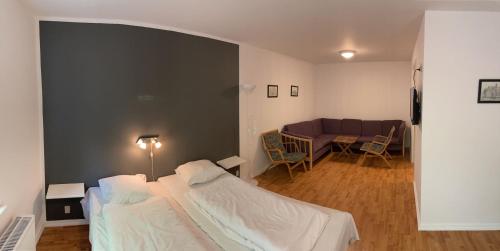 Bui Hotel Humble - image 5