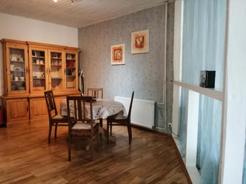מתקני המלון, Hasthaushof in רטינגן