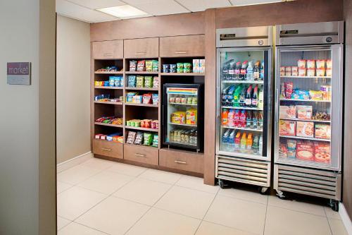 Residence Inn Dallas Park Central - image 12
