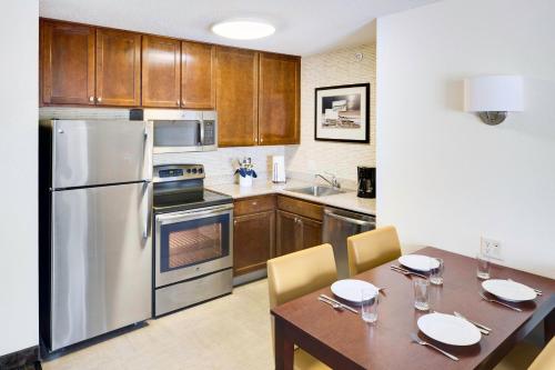 Sleeps 6