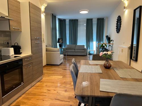 Design europarlament apartment with private terrace, Брюссель (фото 5)