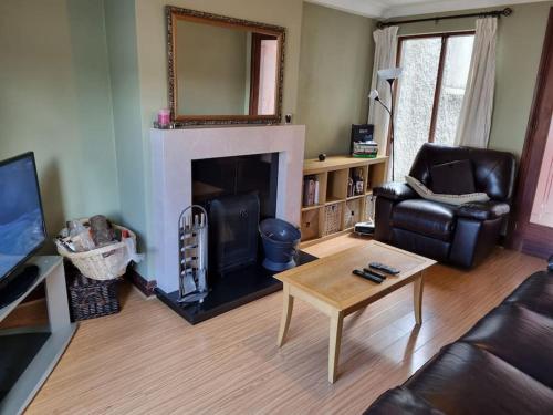 Entire house with parking, centrally located & close to Aviva Stadium