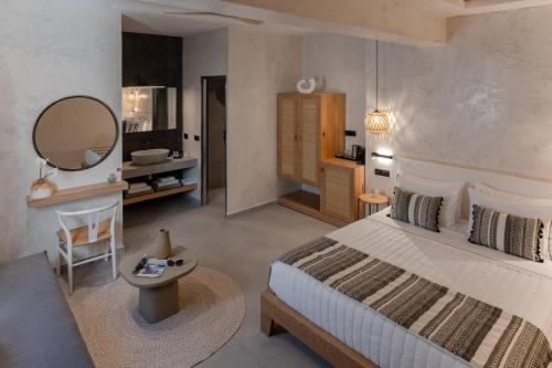 Superior Suite room in Almyra Oia Suites - Adults Only