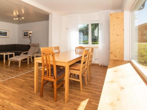 Urbane Holiday Home in Nesselwang-Reichenbach near Lake