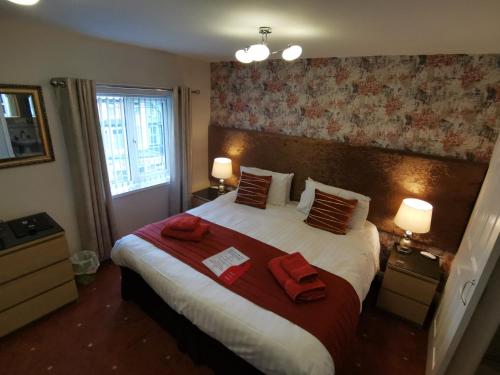 THE QUORN HOTEL 4