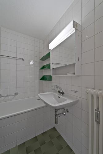  Apartment in the heart of Celerina with garden in Celerina/Schlarigna