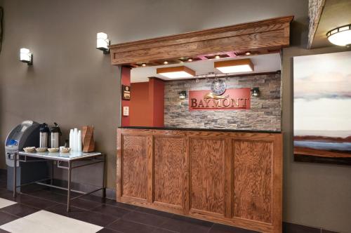 Baymont by Wyndham Springfield - image 10