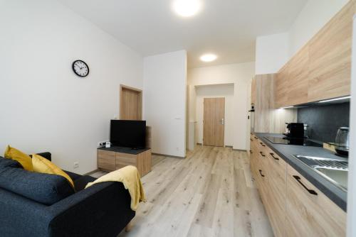 New apartments near Dancing house, Prag (Foto 10)