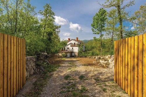 Villa Brgud - kuća za odmor sa bazenom