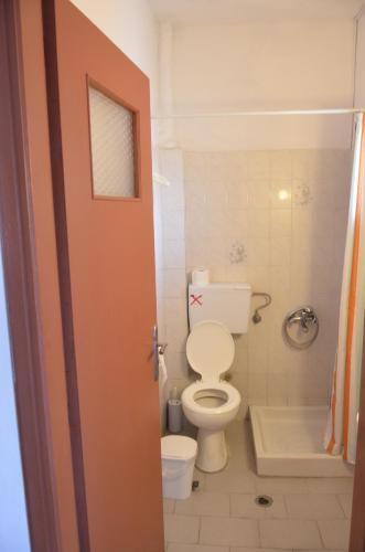 Christina Pension Room Type - Triple Room