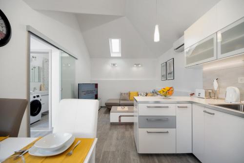 Konyha, Holiday home Skrika in Splitska