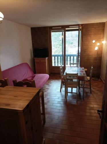 2 pièces proche activités ski,tyrolienne etc - Apartment - Valdeblore