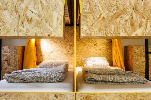 6 bunk beds