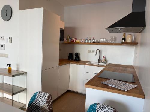 SAG 19th floor Panorama City apartment 2 rooms free parking Free wifi, Bratislava (photo 10)