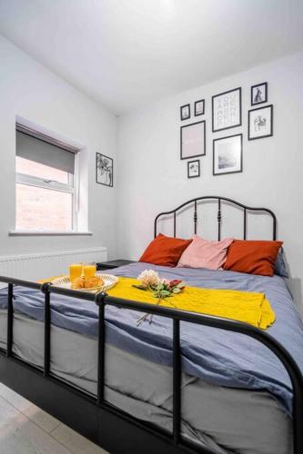 Modern Flat In Moseley With Free Parking