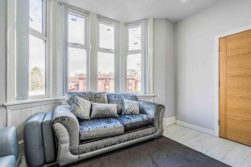 Modern flat in Moseley with Free Parking, Birmingham (photo 7)
