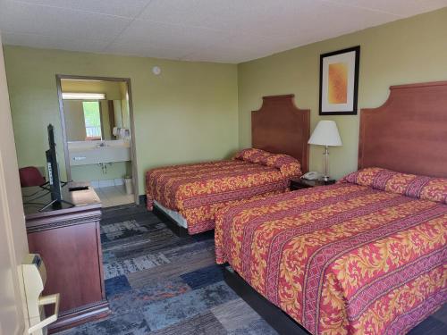 Studio 9 Inn & Suites