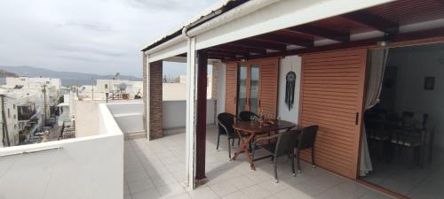 Vista exterior, Kapetanos Rooms in Naxos Island