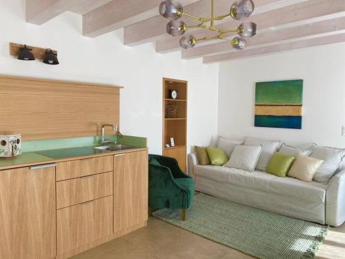  Les Champs: logement dans batisse de 1718 rénovée in Cudrefin