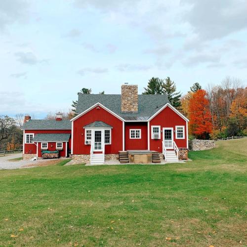 Historic Renovated Barn at Boorn Brook Farm - Manchester Vermont