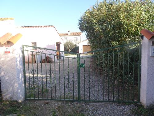 Villa catalane avec grand jardin, au calme, mer et montagne