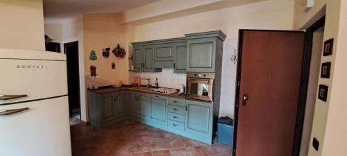 Alfedena - Appartamento al centro con camino - 5 posti letto