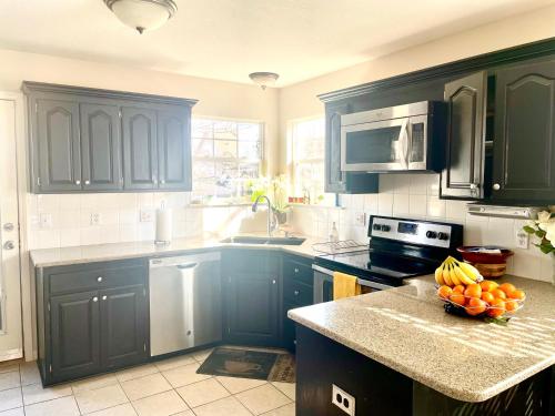 Private 2 Bedrooms, 1 bath & Living Room Space - Shared Kitchen with Residents