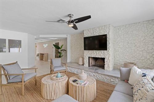 Waterfront-Heated Pool-Mini Golf-Game Room-2mi Beach in Fort Lauderdale, USA