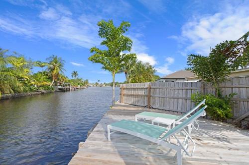 Waterfront-Heated Pool-Mini Golf-Game Room-2mi Beach in Fort Lauderdale, USA