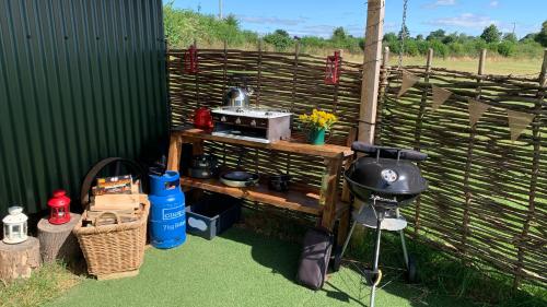 Willowdene shepherds hut