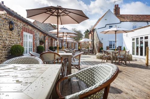 Balcony/terrace, The Manor Coastal Hotel & Inn, Blakeney - The Coaching Inn Group in Sheringham