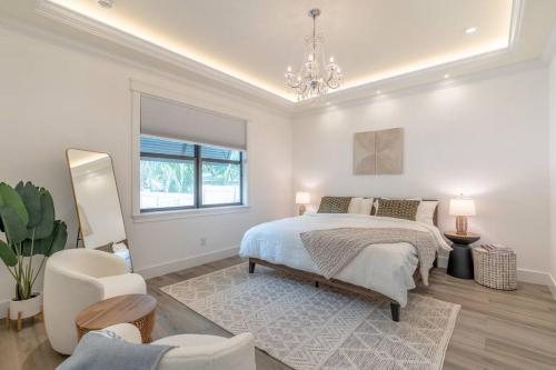 A beautiful modern luxury villa in Kelet-Naples