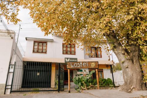 المنظر الخارجي, SIGRUM Hostel in سان رافئيل