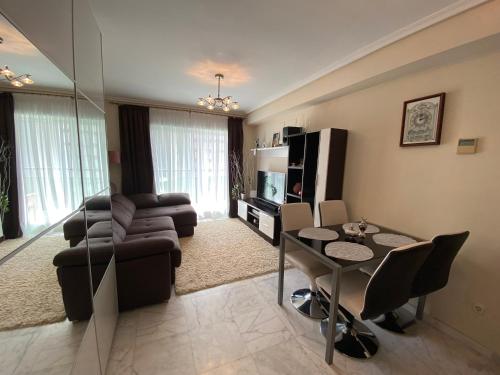 Apartamento Benidorm con piscina en la playa 1
