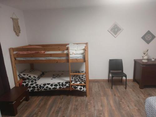 Petite maison lirenolles in Jaligny-sur-Besbre