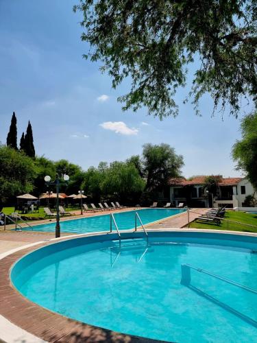 444672269 Hotel Hacienda Taboada (Aguas Termales)