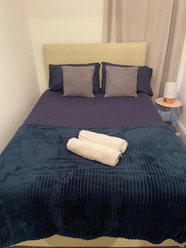Room in Gloucester Road 4 2