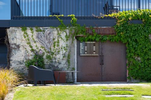 The Ivy Box Apartment - image 10