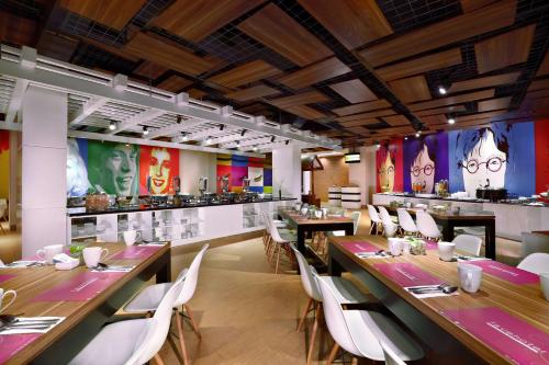 Restaurante, Favehotel Jababeka Cikarang in Cikarang