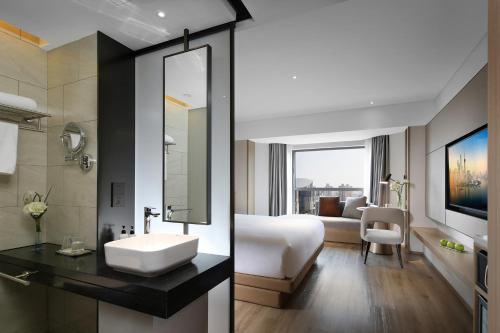 Holiday Inn Shanghai Huaxia by IHG, Szanghaj (zdjęcie 10)