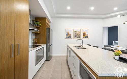 Wings Penthouses - QStay