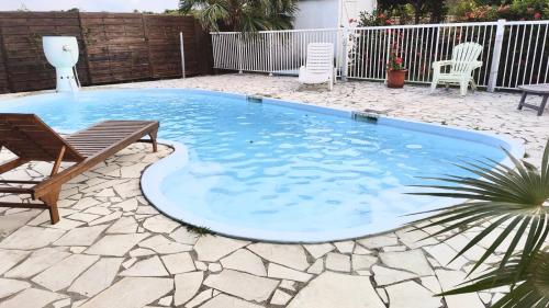 Swimming pool, Domaine de Portland in Le Moule