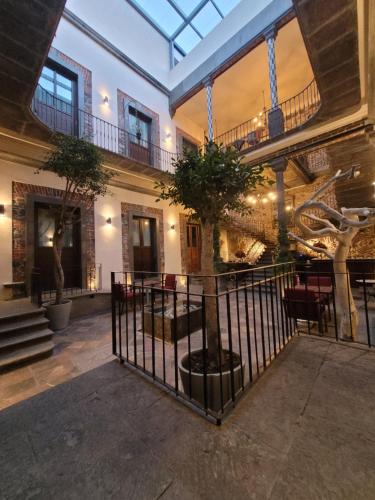 444706615 Milo Collection Hotel