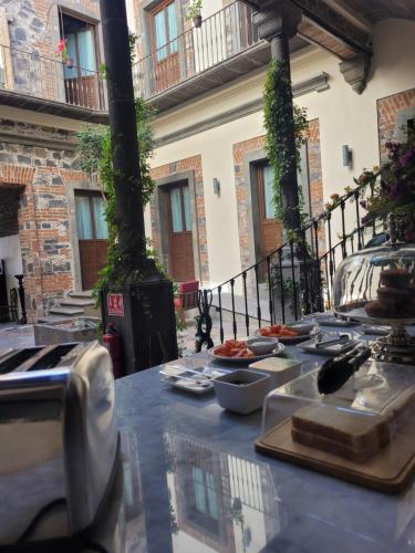 444706623 Milo Collection Hotel